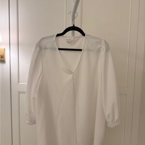 Tuckernuck Pomander Place Elegant V-Neck White Blouse